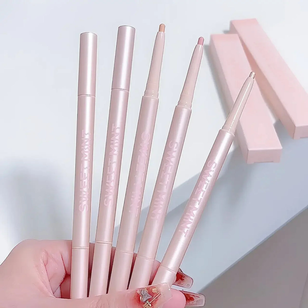 Double-Ended Eye & Face Highlighter