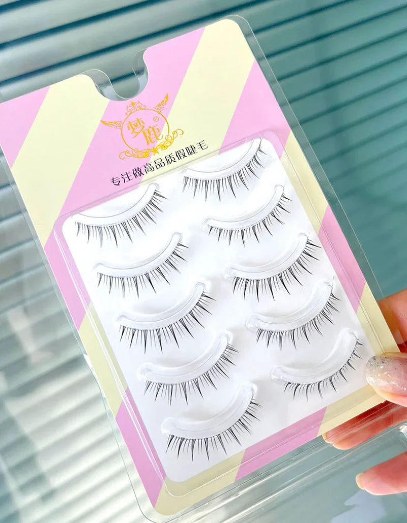 Dream Deer V-Shaped Lashes — 5 Pairs