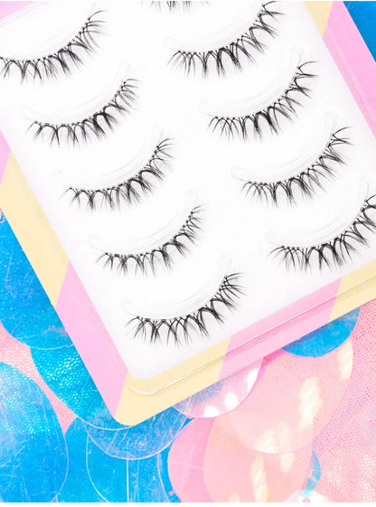 Dream Deer V-Shaped Lashes — 5 Pairs