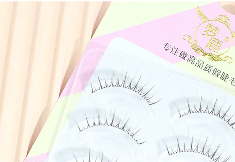 Dream Deer V-Shaped Lashes — 5 Pairs
